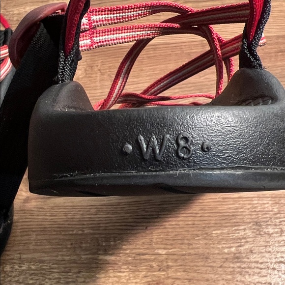 Women’s Chaco Sport Sandals – Size 8 - Picture 10 of 10